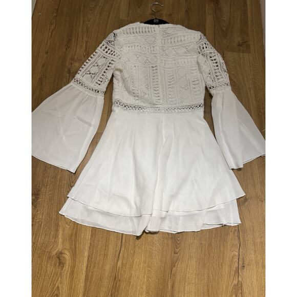 NWT Eilly Bazar Boho Lace Long Sleeve White Dress with Crochet Detail SZ Small - Picture 3 of 3